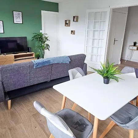 C'est Chez Maurice! 4 Ch Wifi Balcon Parking Free Apartment